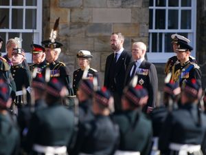 Supporting image for story: King leads procession to St Giles’ Cathedral behind Queen’s dressed coffin