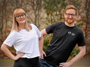 Supporting image for story: Daughter creates charity T-shirts after mother diagnosed with breast cancer