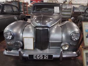Supporting image for story: Classic cars used by Queen Mother and Edward VIII head under the hammer