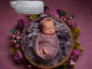 Supporting image for story: Staffordshire baby photographer clears up at international awards