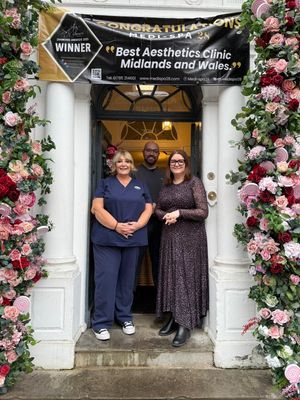 Barbara Pointon of Medi-Spa with Leigh Ingham MP