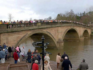 Supporting image for story: Funding bid to light Bewdley bridge over River Severn