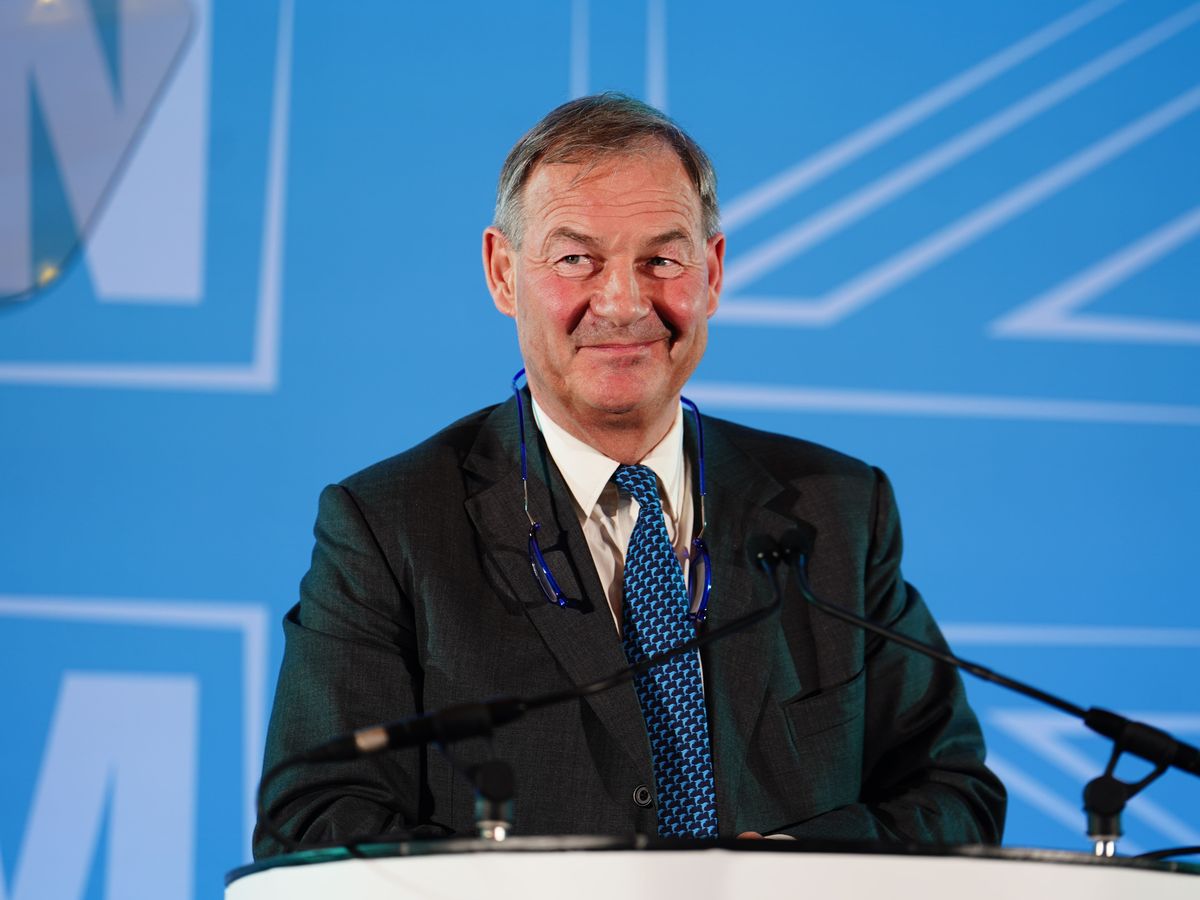 Rupert Lowe cleared of breaching MPs’ rules over grooming gang inquiry donations