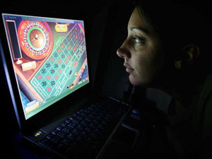 Supporting image for story: Poll: Do you think online gambling is a con?