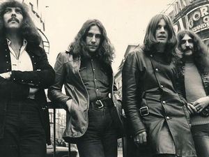 Supporting image for story: Acorns Children’s Hospice offers last chance to see rock legends live