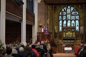 Mayor of Walsall invites residents to civic carol service at St. Matthew’s Church