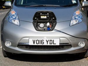 Supporting image for story: Government doubles funding for public electric car chargepoints
