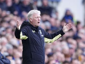 David Moyes on the touchline at Goodison Park