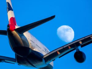 Supporting image for story: No holidays until ‘everybody’ gets Covid jab – Transport Secretary