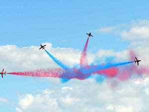 Supporting image for story: Queues but no chaos as 55,000 flock to Cosford Air Show