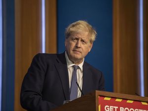 Supporting image for story: Police in contact with officials over claims of No 10 lockdown drinks