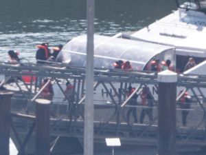 Supporting image for story: Migrant dies trying to cross Channel to reach UK