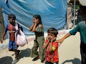 Supporting image for story: Deadly Israeli strike hits house sheltering displaced people in Gaza
