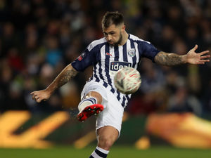 Supporting image for story: West Brom's Charlie Austin happy to finish season behind closed doors