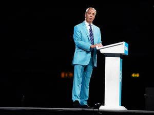 Supporting image for story: Farage to close Reform conference after telling activists to be ready for an election