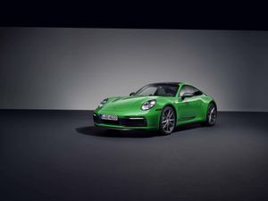 Supporting image for story: Porsche 911 Carrera T revealed as lighter, purer sports car