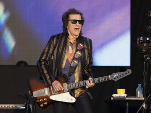 Supporting image for story: Ronnie Wood ‘had best time’ playing with Johnny Depp and others at Beck concerts