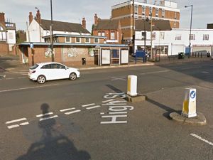 Supporting image for story: Man cut free from car after Bloxwich crash