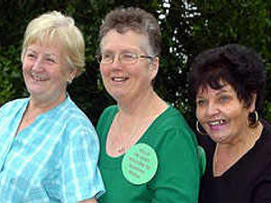 Supporting image for story: Slimming friends are weight-loss winners