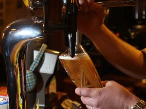 Supporting image for story: Pub body calls for beer duty cut amid potential outdoor smoking ban