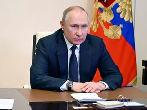 Supporting image for story: Mark Andrews: Raised eyebrows and why it might be wise to help Putin save face