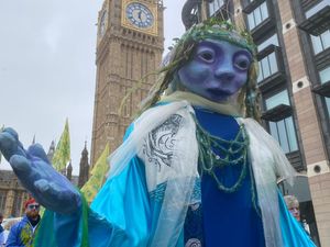 Supporting image for story: River Wye protestors stressed the role of farming at a water demo