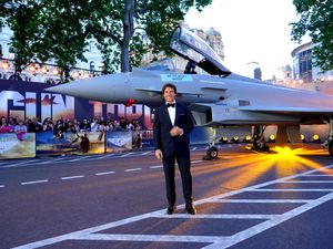 Supporting image for story: Nine of top 10 biggest films of 2022 were sequels or spin-offs