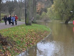 Supporting image for story: Latest river levels in Shropshire: Warnings in place as flooding of properties and businesses possible