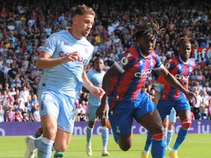 Supporting image for story: Analysis: Aston Villa stuck in neutral with no early progress