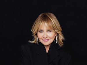 Supporting image for story: Lulu and Travis to be honoured at Scottish Music Awards