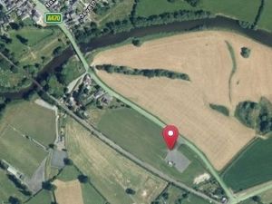 Supporting image for story: Plans bid for electric charging points