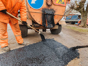 Supporting image for story: 145 miles of new road surfaces promised in Tenbury Wells and Bewdley area