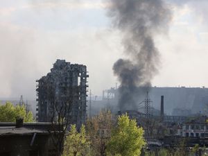 Supporting image for story: Ukraine repels Russian attacks as Mariupol plant battle rages