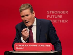 Supporting image for story: Keir Starmer targets Johnson as he portrays a new-look Labour post-Corbyn