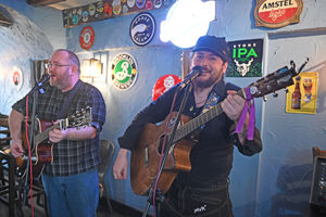 Barry Williams at Cromwells tap house taking part in Loopfest