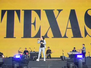 Supporting image for story: Former Texas band member Michael Bannister says he was fat-shamed while in band