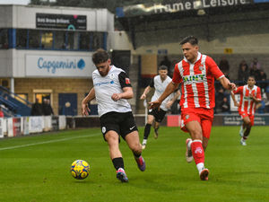 Supporting image for story: Super Glassboys shatter Telford with five-goal blast