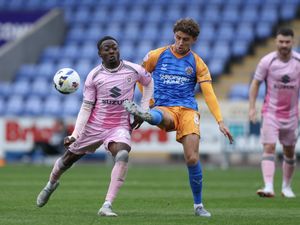 Supporting image for story: Shrewsbury Town 1 MK Dons 2 - Report