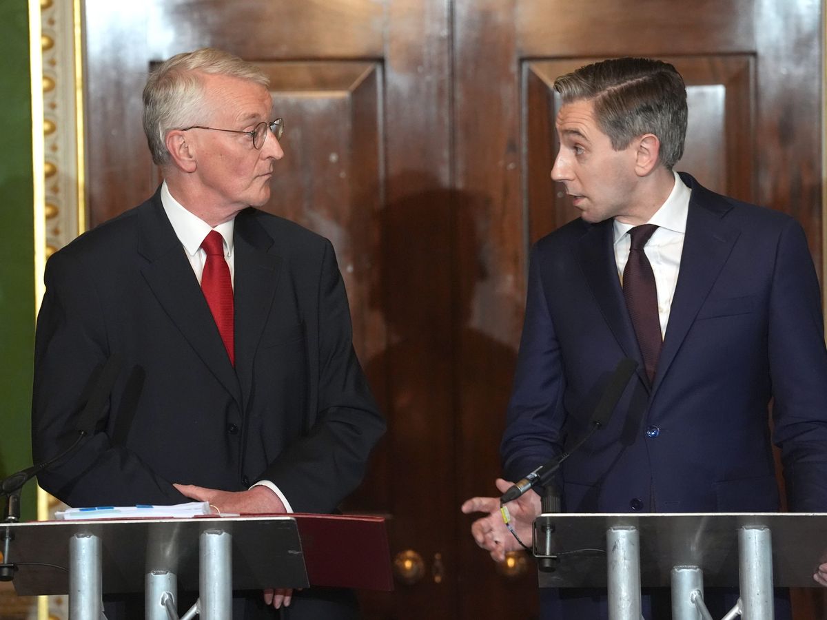 UK and Irish governments to publish framework on dealing with legacy of Troubles