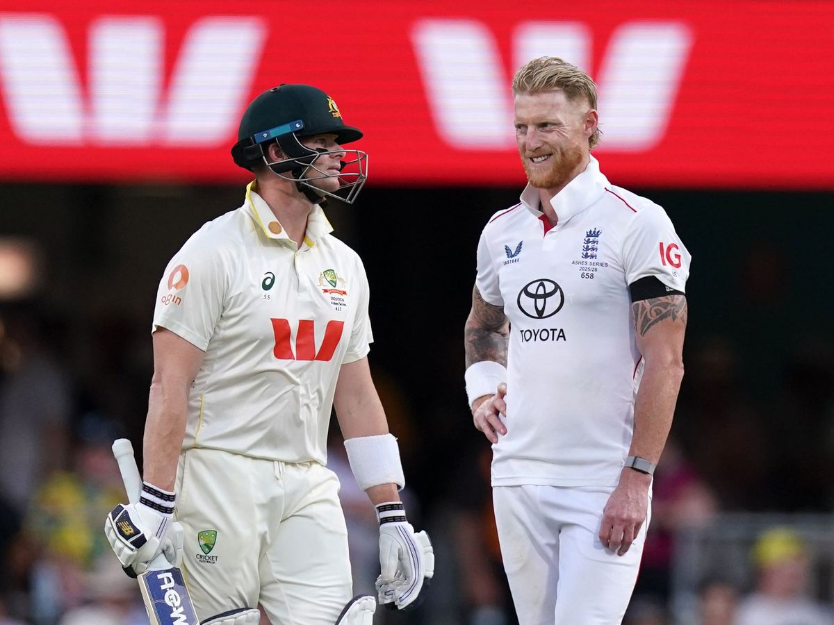 England fighting to keep Australia in check as bowlers toil