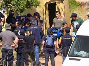 Supporting image for story: Investigators congratulate themselves as Madeleine McCann searches end