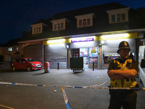 Supporting image for story: Wolverhampton shooting: Attempted murder suspects bailed after man blasted in face
