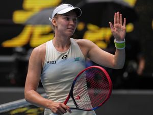 Supporting image for story: Elena Rybakina powers past Iga Swiatek to reach Australian Open semi-finals