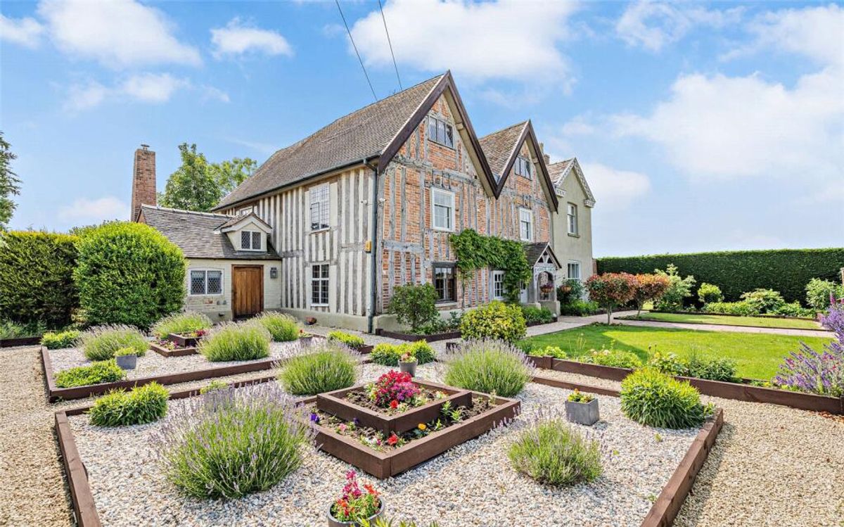 Stunning historic Georgian and Jacobean manor house that won recognition in Grand Designs competition hits the market