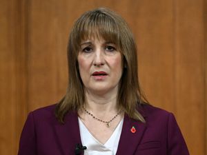 Supporting image for story: Reeves prepares for tax rises in Budget as global and domestic pressures bite