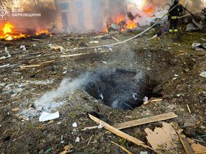 Supporting image for story: Russia hits Ukraine’s energy supplies as US halts its access to satellite images