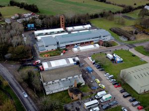 Supporting image for story: Staff concerns over safety of immigration holding facility in Kent