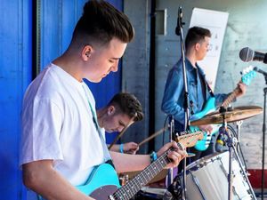 Supporting image for story: Staffordshire Unsigned band Nova Bloom think big