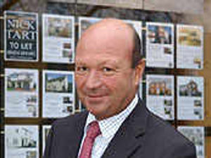 Supporting image for story: House prices fall for eighth month