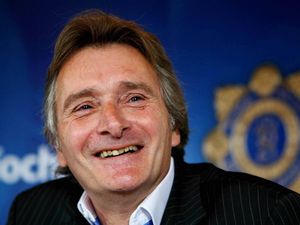 Supporting image for story: Tributes paid to Slane Castle’s Lord Henry Mount Charles, who has died aged 74